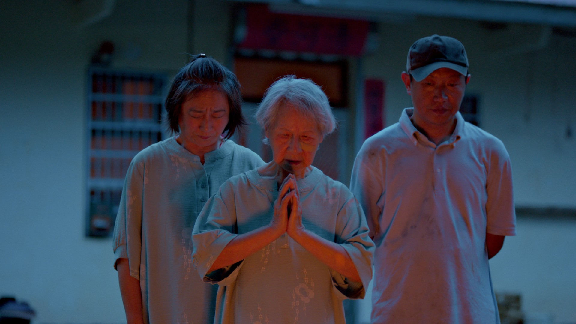 高雄拍《貓與雞》雄影世界首映：金鐘視后楊麗音、高齡「媽媽」吳美和  深情迎向「貓」的告別式-圖片